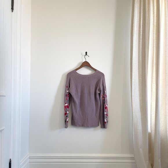 Floral Mauve Knit Sweater - Picture 2 of 2